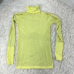 Lululemon Run: Swiftly Turtleneck Clarity Yellow